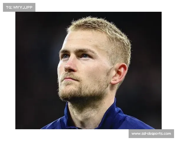 荷兰后卫德利赫特伤愈复出，曼联后防稳定性提升